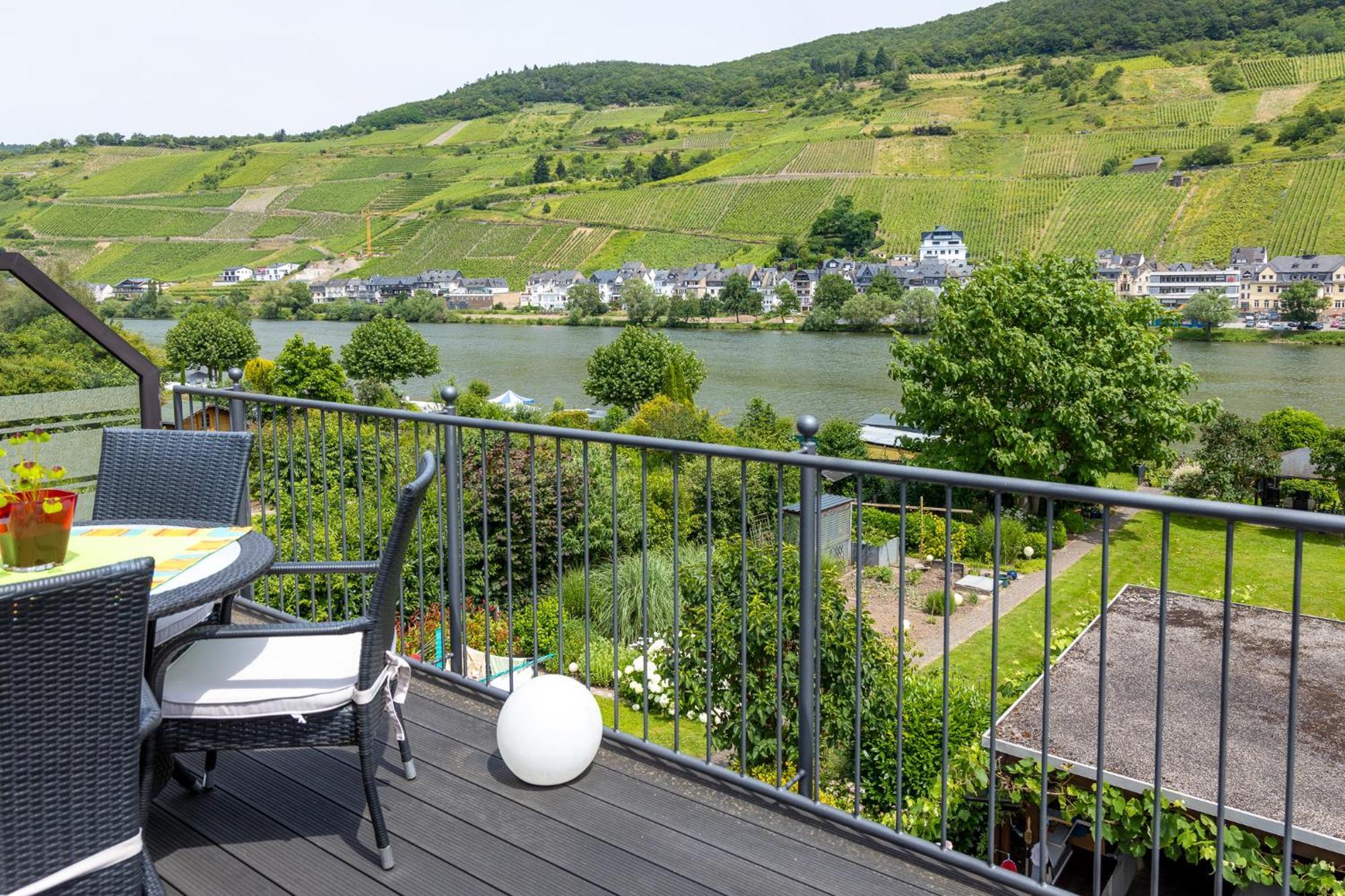 Appartamento Zum Blauglockenbaum Zell an der Mosel Esterno foto